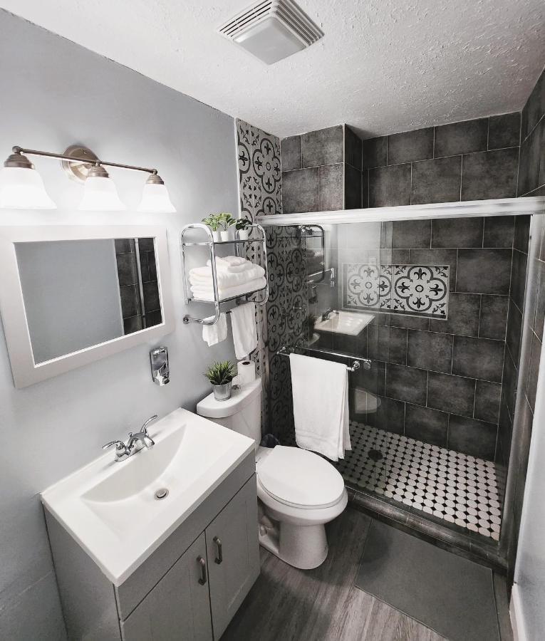 Cozy 3 Bedroom House Near Airport/Raymond Stadium/Downtown. Tampa Eksteriør bilde
