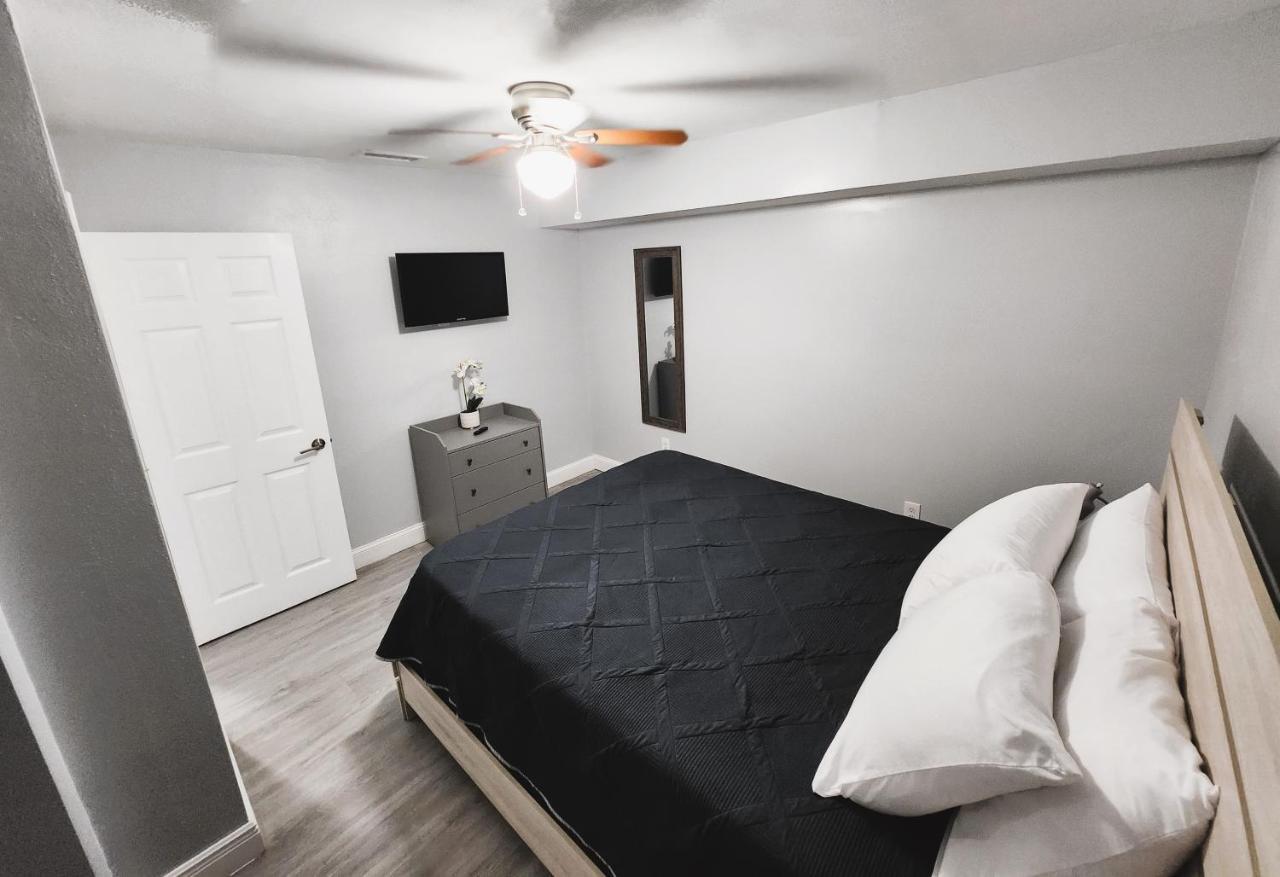 Cozy 3 Bedroom House Near Airport/Raymond Stadium/Downtown. Tampa Eksteriør bilde