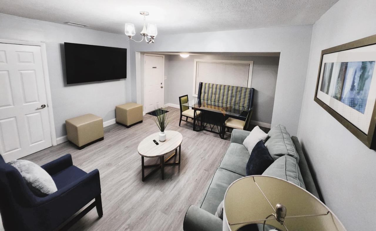 Cozy 3 Bedroom House Near Airport/Raymond Stadium/Downtown. Tampa Eksteriør bilde