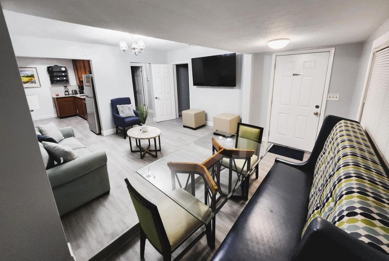 Cozy 3 Bedroom House Near Airport/Raymond Stadium/Downtown. Tampa Eksteriør bilde